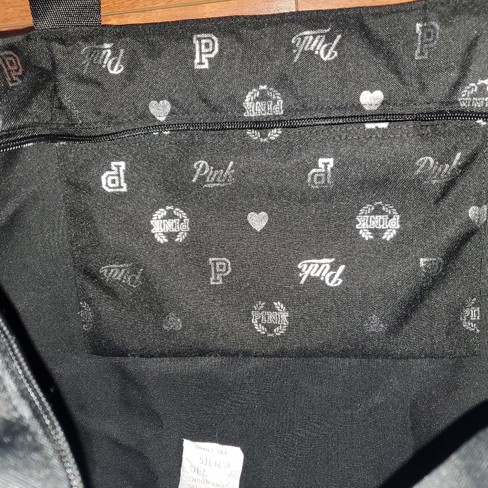 PINK VICTORIA'S SECRET WEEKENDER BAG TOTE BLACK AND SILVER. - Picture 6 of 6
